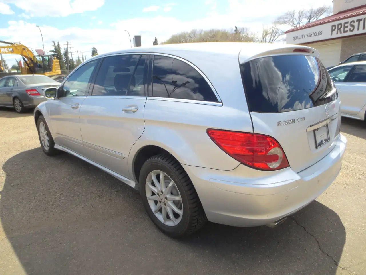 Mercedes-Benz R-Class снимка Mercedes-Benz R-Class