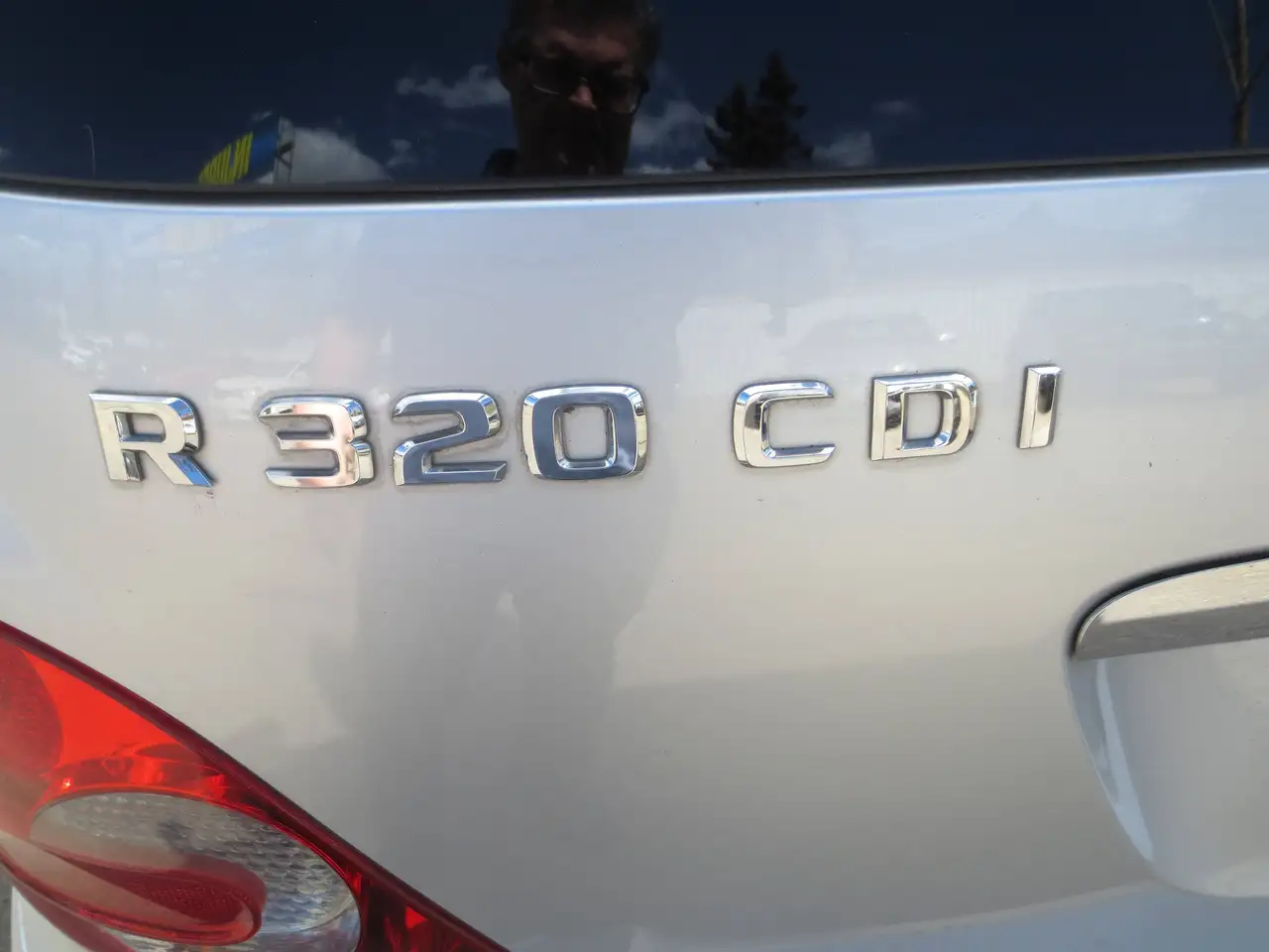 Mercedes-Benz R-Class снимка Mercedes-Benz R-Class