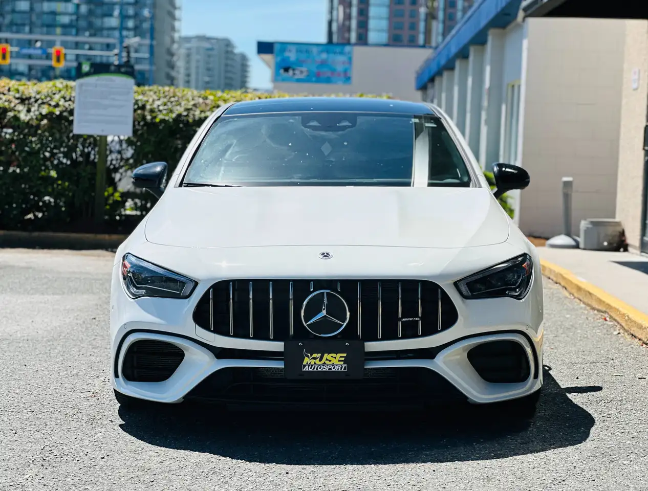 Mercedes-Benz CLA снимка Mercedes-Benz CLA