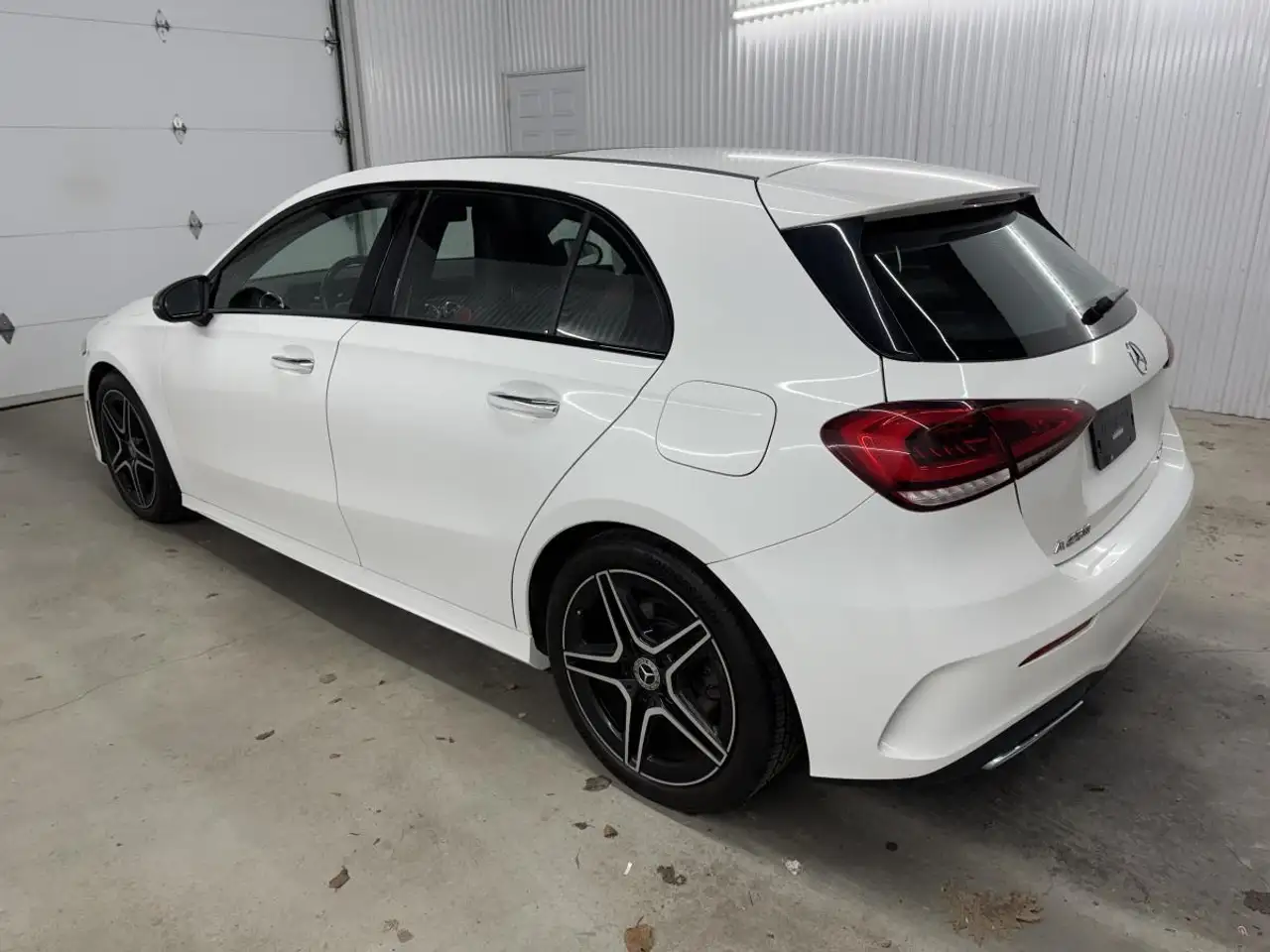 Mercedes-Benz A-Class снимка Mercedes-Benz A-Class