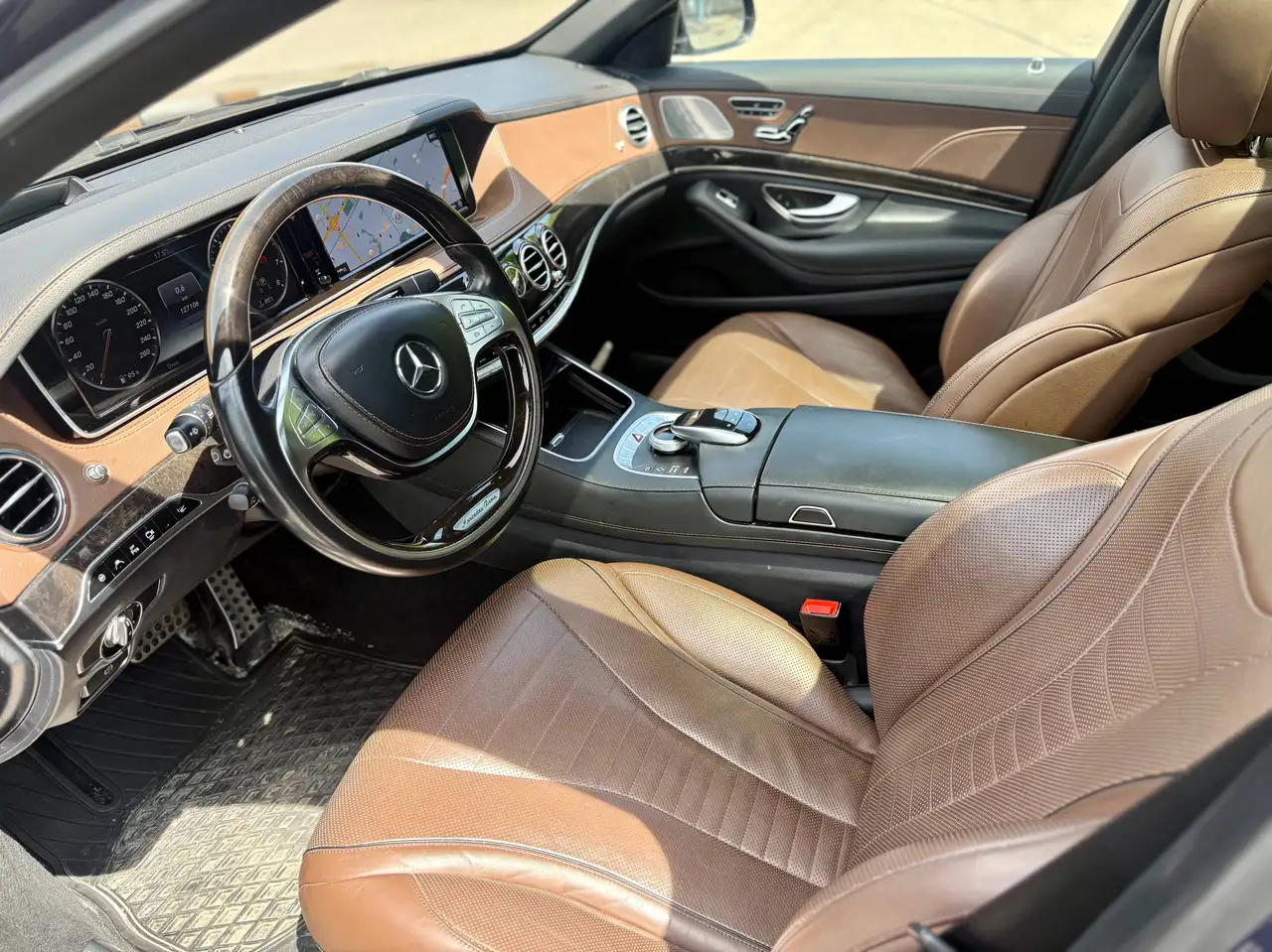 Mercedes-Benz S-Class fotografie Mercedes-Benz S-Class