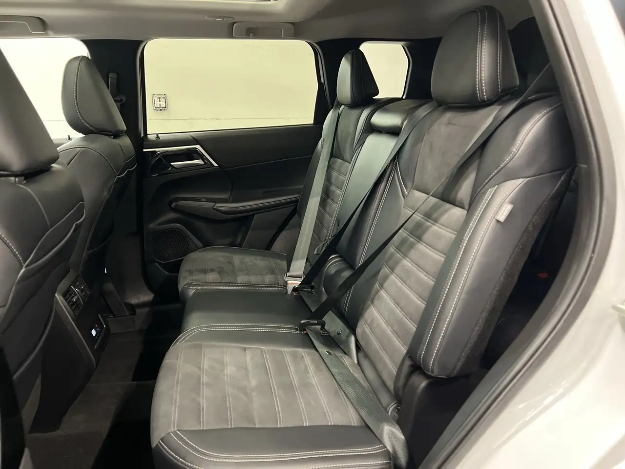 Mitsubishi Outlander fotografie Mitsubishi Outlander