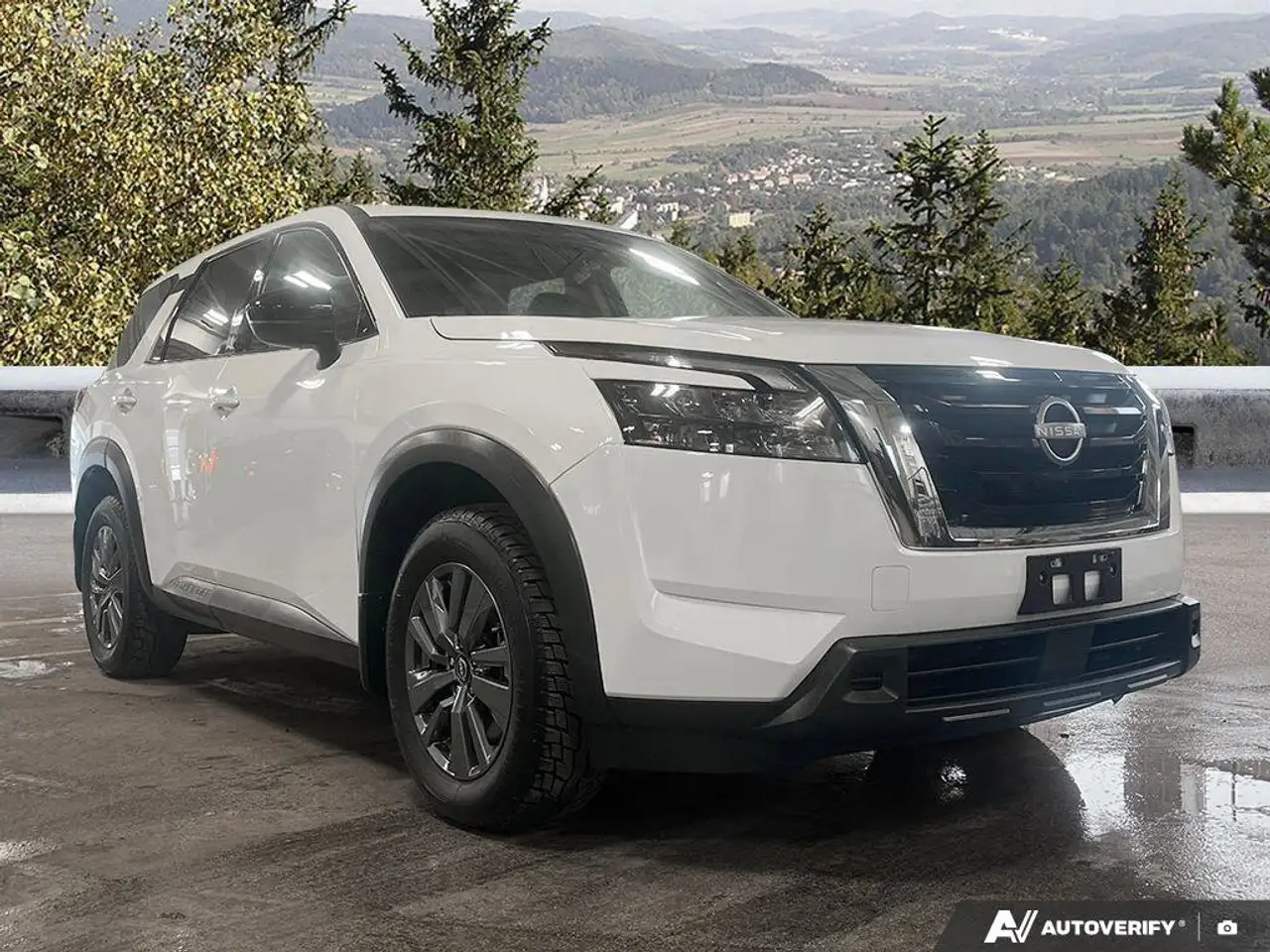 Nissan Pathfinder fotografie Nissan Pathfinder