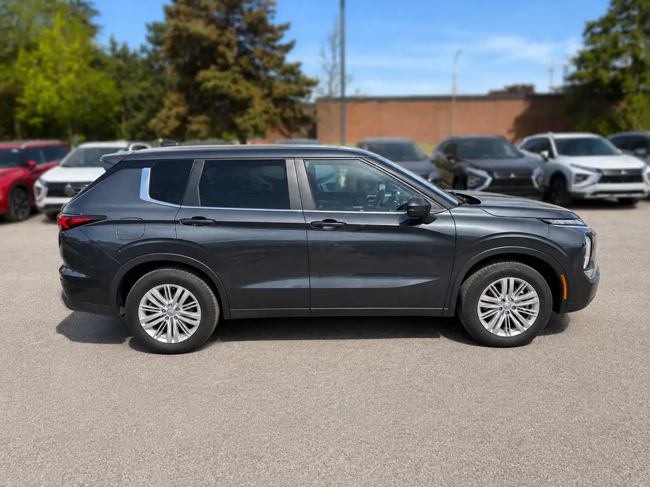 Mitsubishi Outlander снимка Mitsubishi Outlander