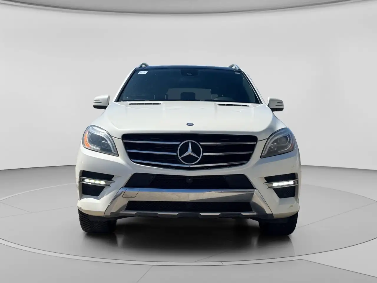 Mercedes-Benz M-Class снимка Mercedes-Benz M-Class