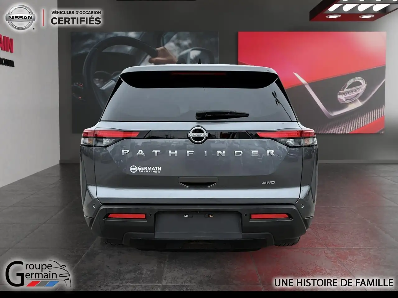 Nissan Pathfinder снимка Nissan Pathfinder