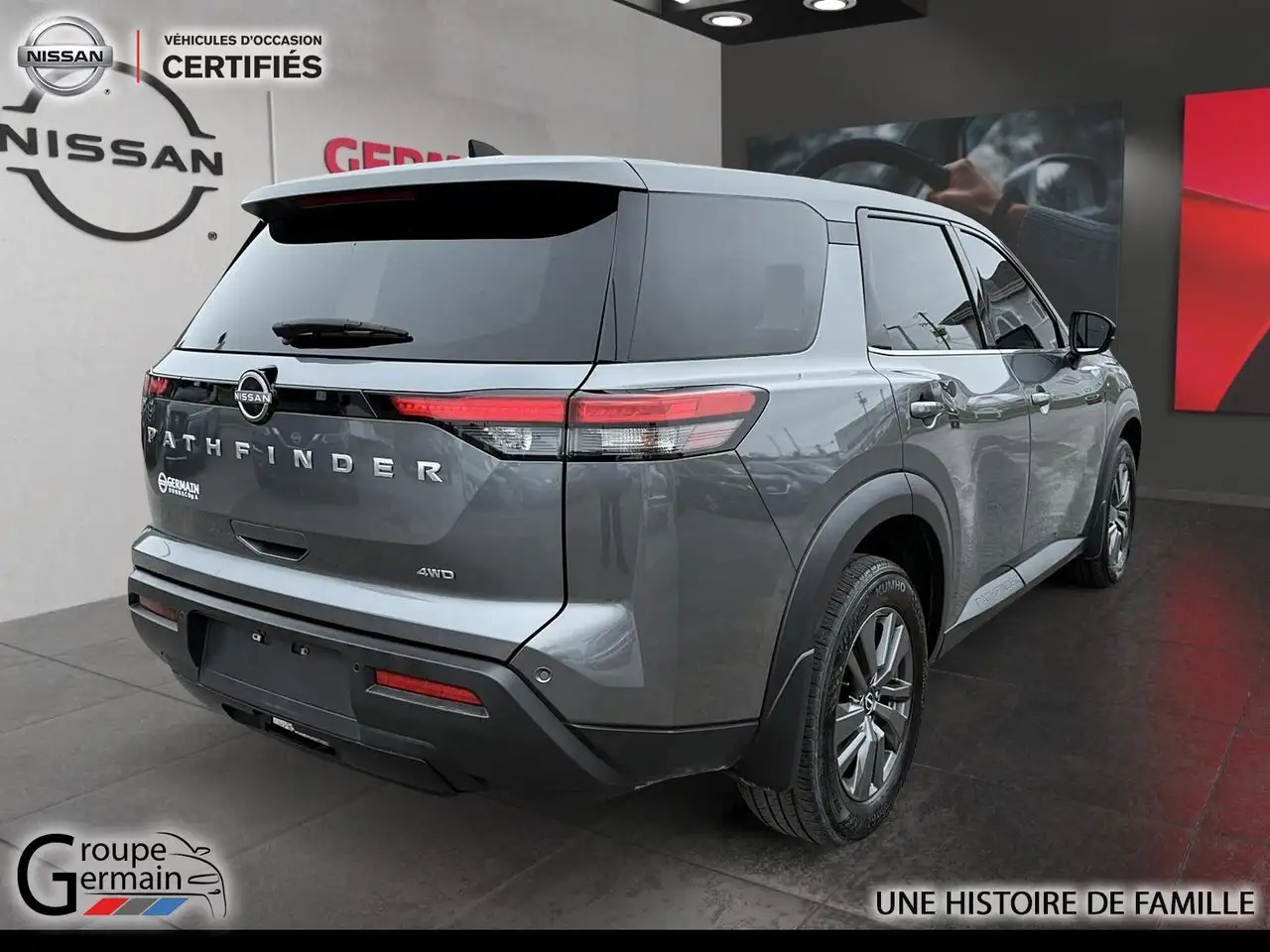Nissan Pathfinder снимка Nissan Pathfinder