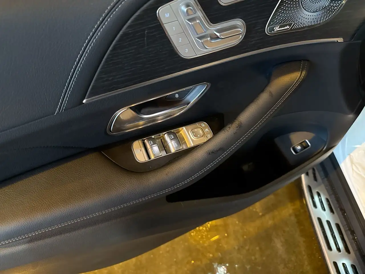 Mercedes-Benz GLS снимка Mercedes-Benz GLS