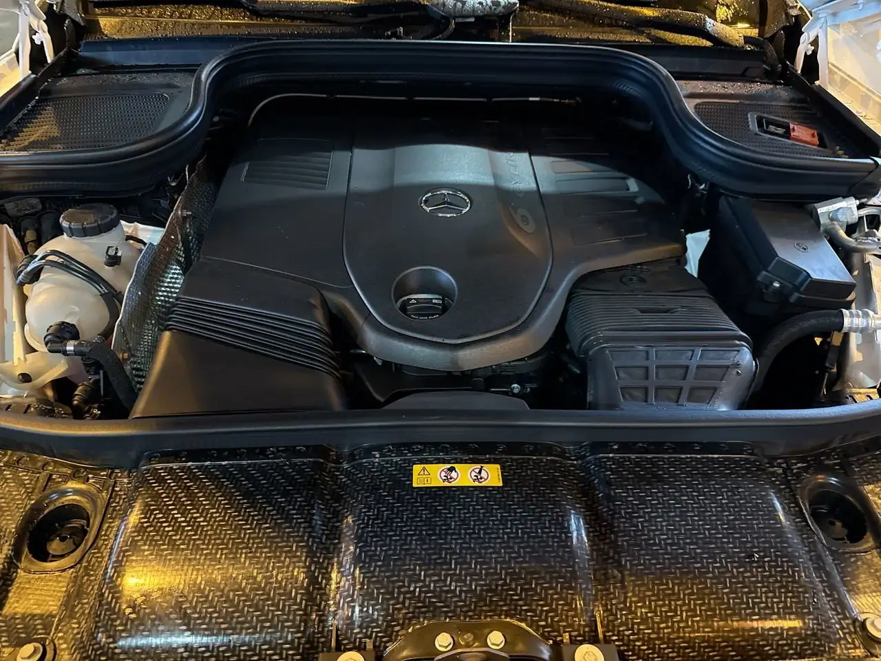 Mercedes-Benz GLS снимка Mercedes-Benz GLS