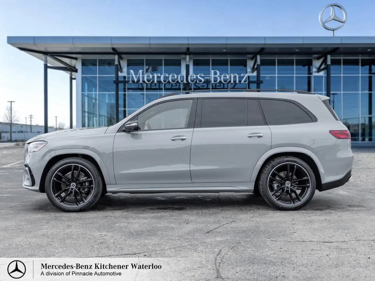 Mercedes-Benz GLS снимка Mercedes-Benz GLS