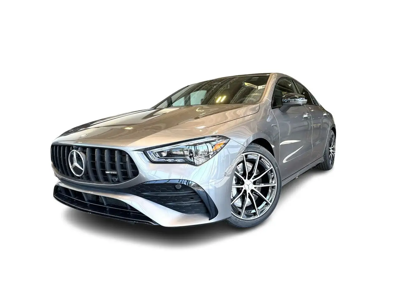 Mercedes-Benz CLA снимка Mercedes-Benz CLA