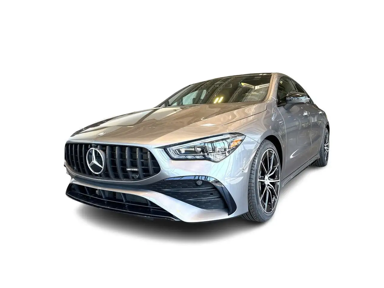Mercedes-Benz CLA снимка Mercedes-Benz CLA