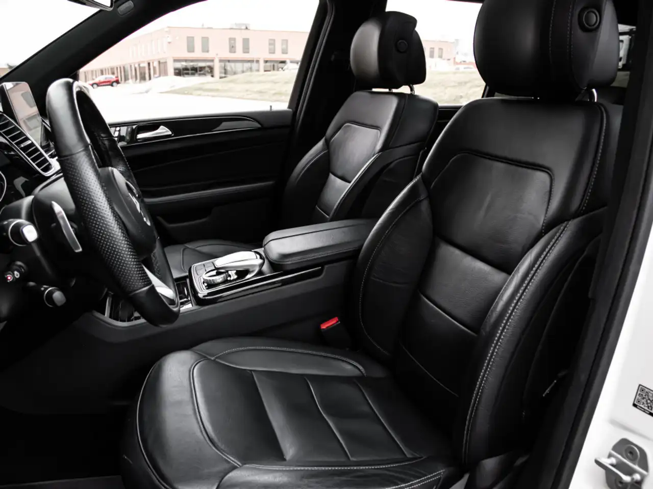 Mercedes-Benz GLS снимка Mercedes-Benz GLS