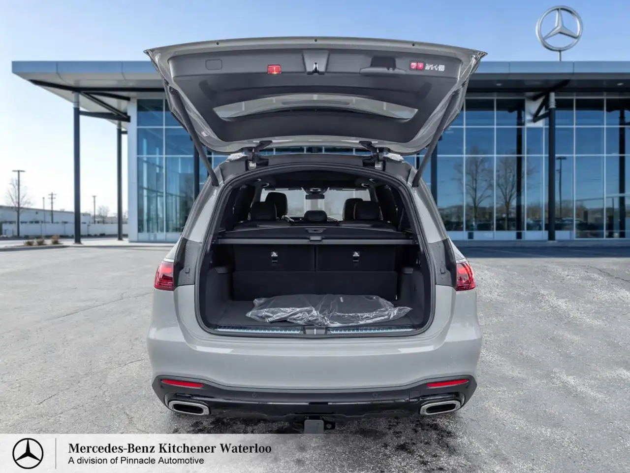 Mercedes-Benz GLS снимка Mercedes-Benz GLS
