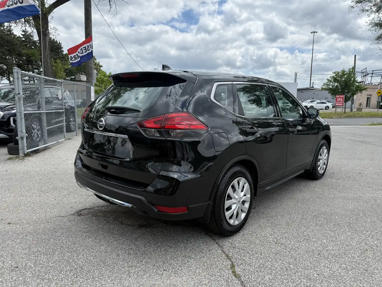 Nissan Rogue fotografie Nissan Rogue