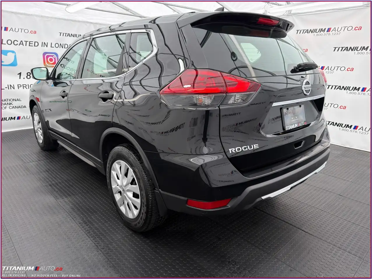 Nissan Rogue fotografie Nissan Rogue
