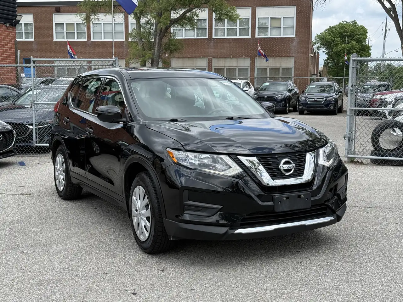 Nissan Rogue fotografie Nissan Rogue