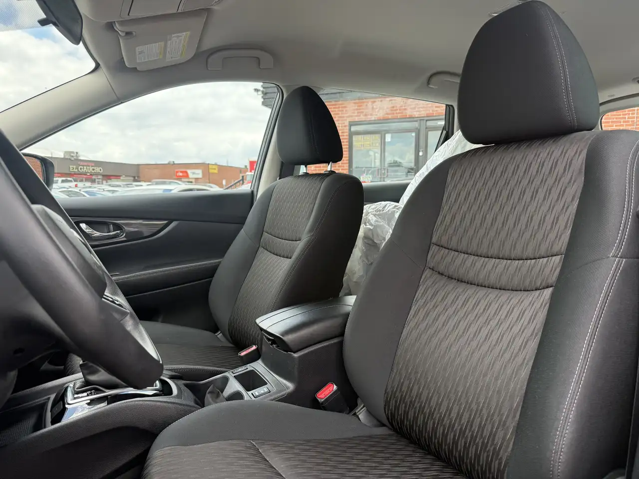 Nissan Rogue fotografie Nissan Rogue