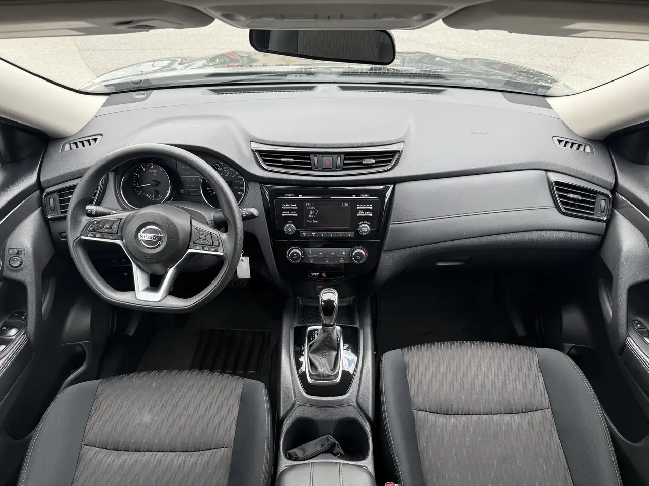 Nissan Rogue fotografie Nissan Rogue