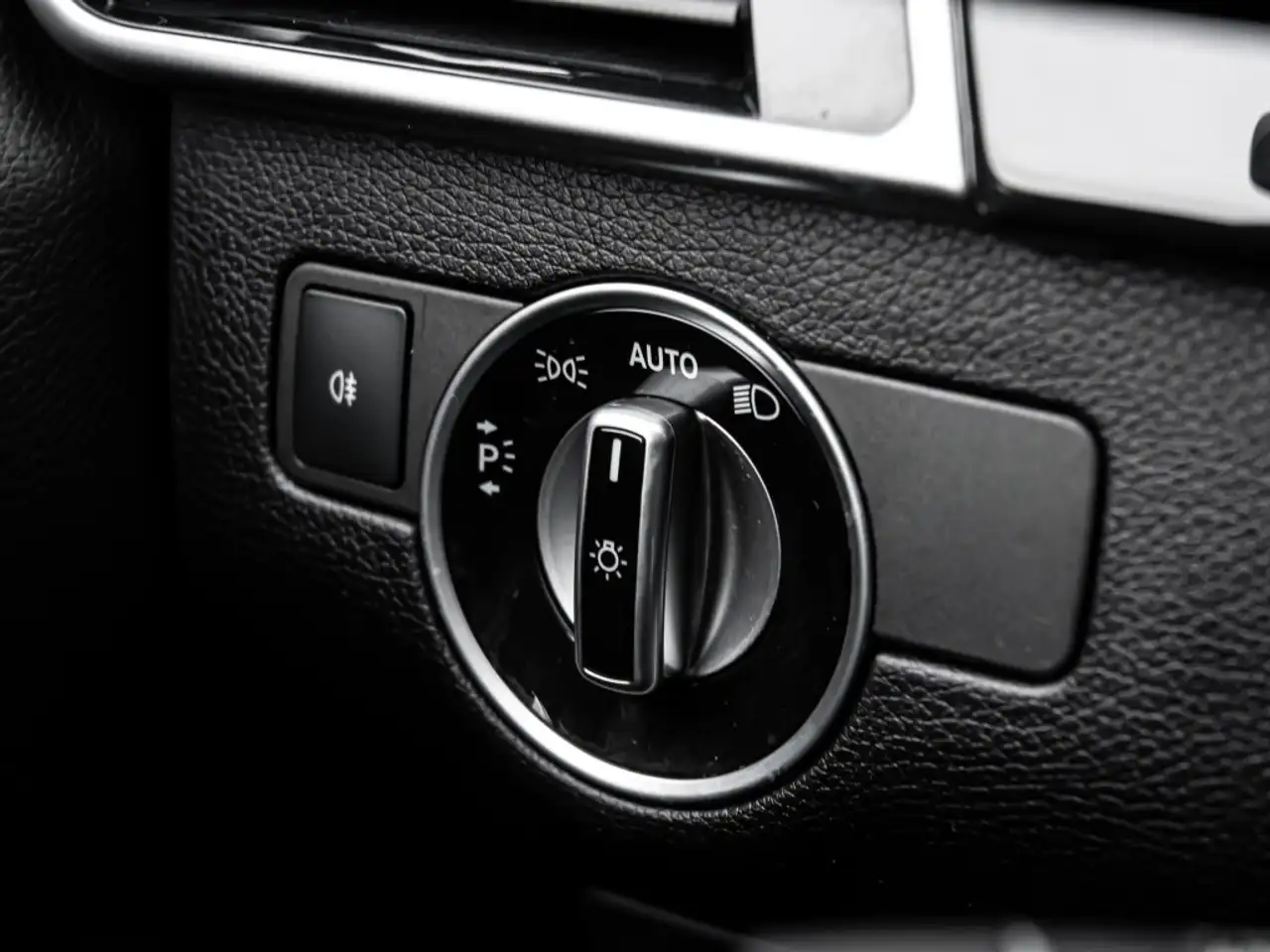 Mercedes-Benz GLS снимка Mercedes-Benz GLS