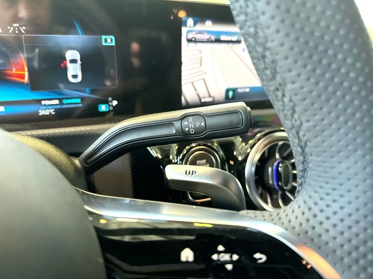 Mercedes-Benz CLA снимка Mercedes-Benz CLA