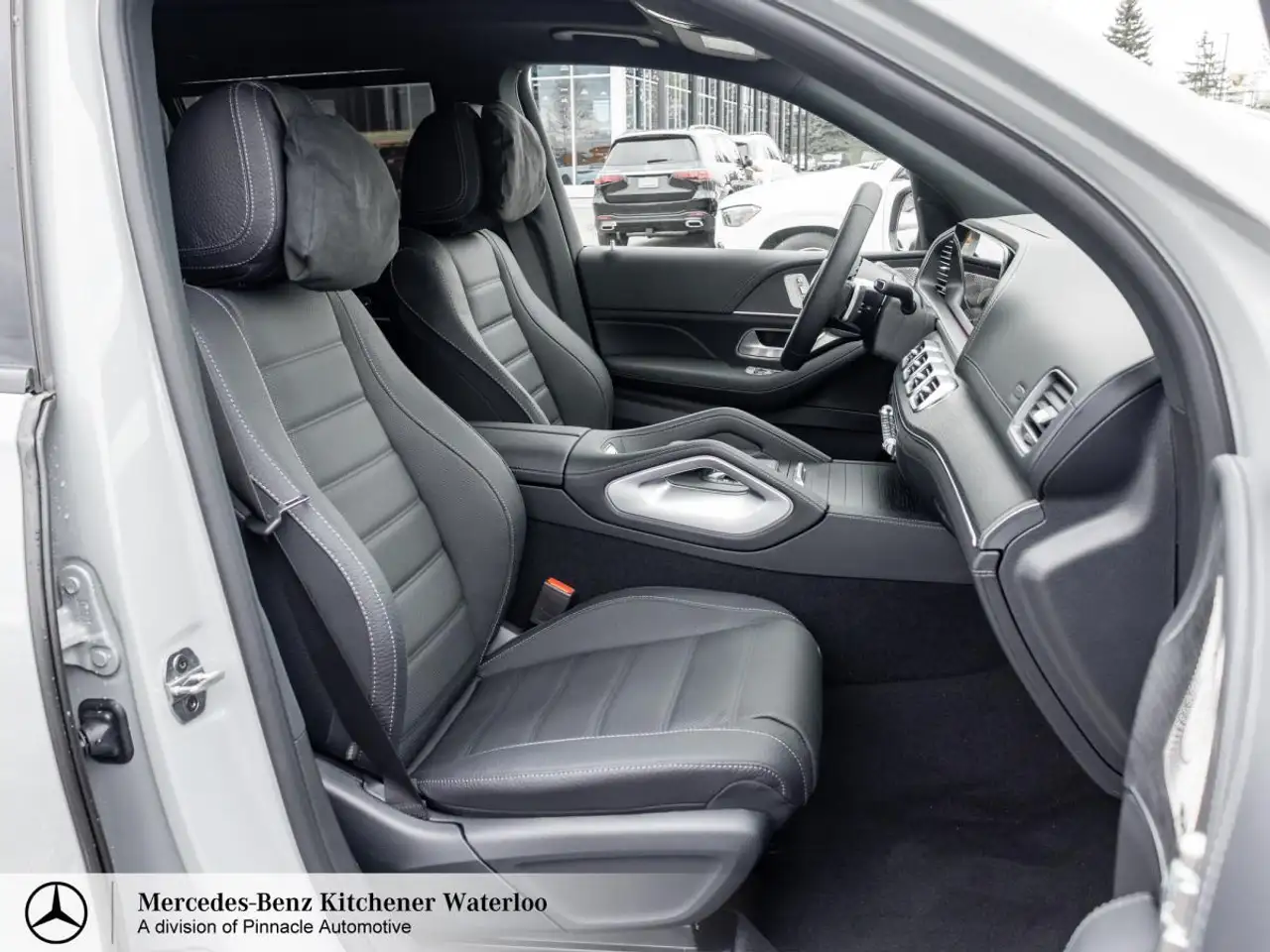 Mercedes-Benz GLS снимка Mercedes-Benz GLS