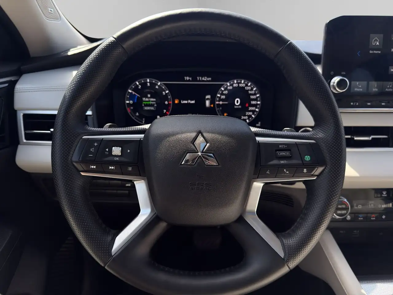 Mitsubishi Outlander fotografie Mitsubishi Outlander