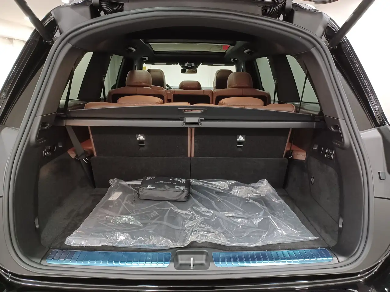 Mercedes-Benz GLS снимка Mercedes-Benz GLS