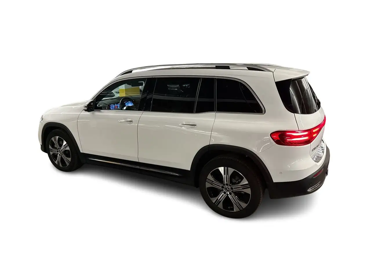 Mercedes-Benz EQB снимка Mercedes-Benz EQB