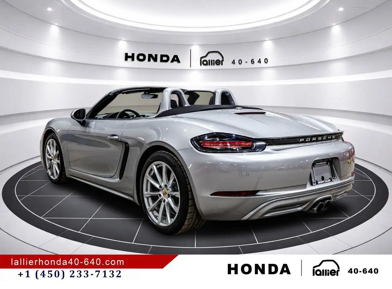 Porsche 718 Boxster снимка Porsche 718 Boxster