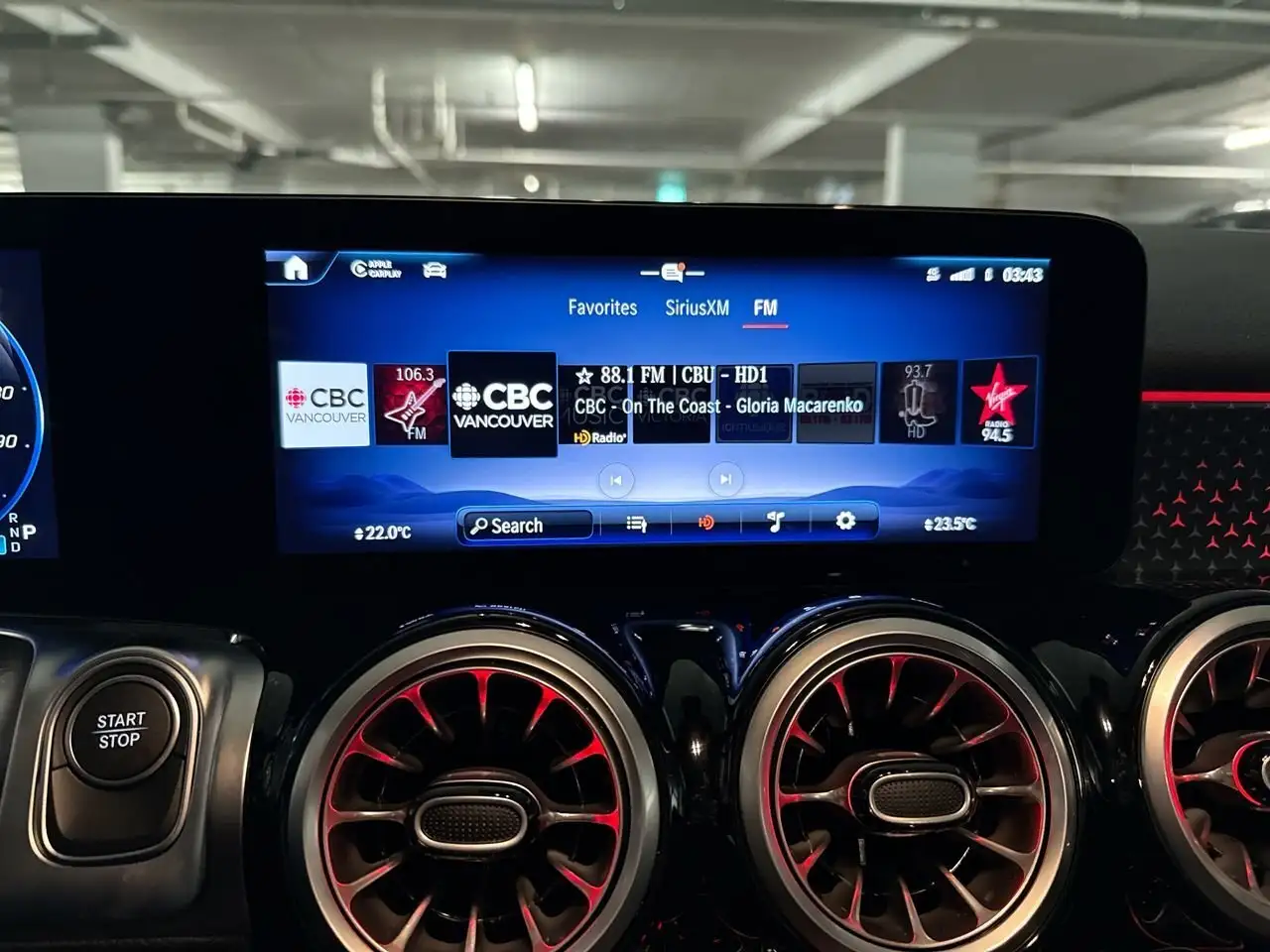 Mercedes-Benz EQB снимка Mercedes-Benz EQB
