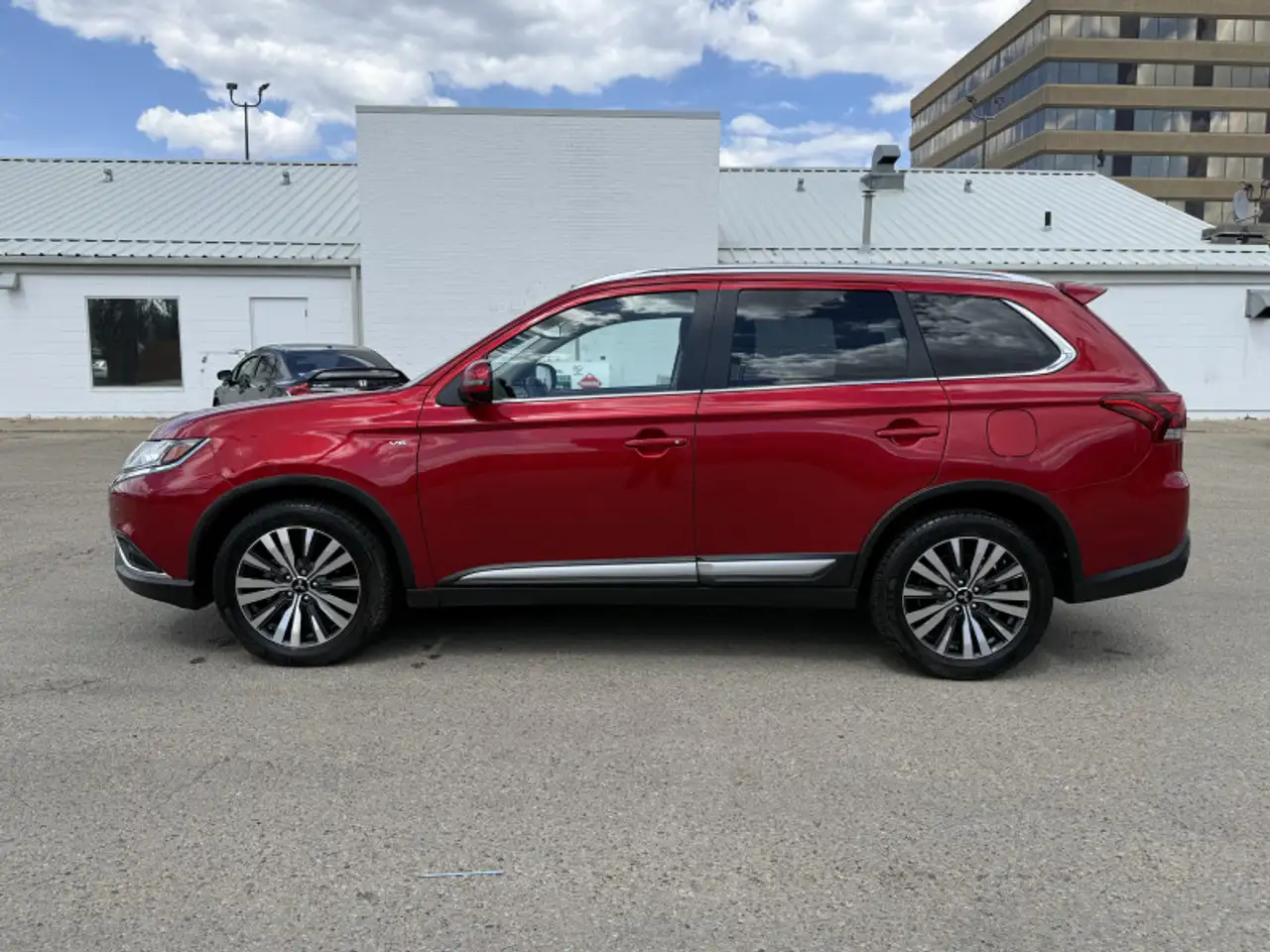Mitsubishi Outlander снимка Mitsubishi Outlander