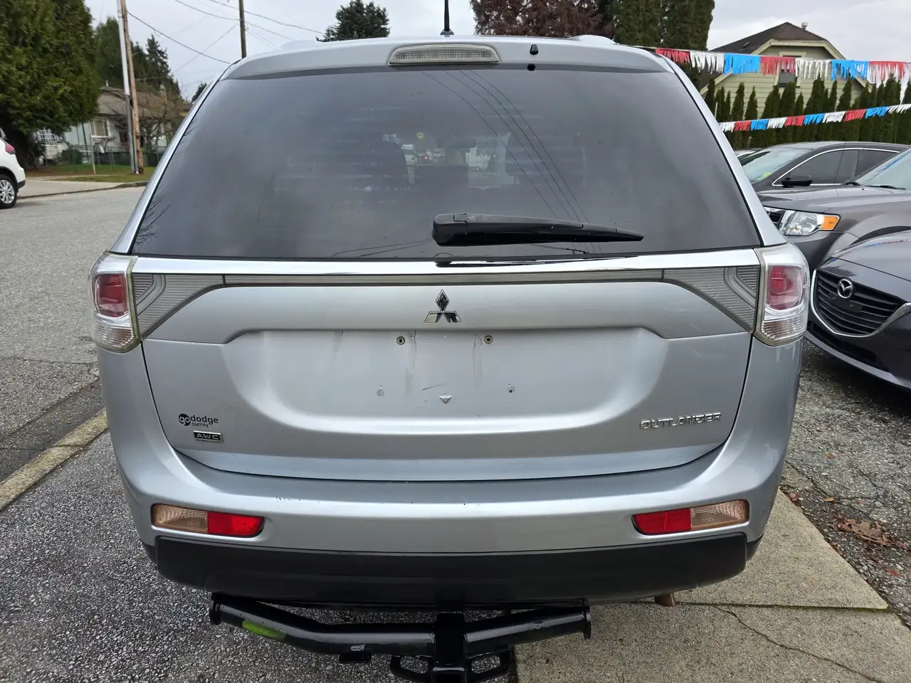 Mitsubishi Outlander снимка Mitsubishi Outlander