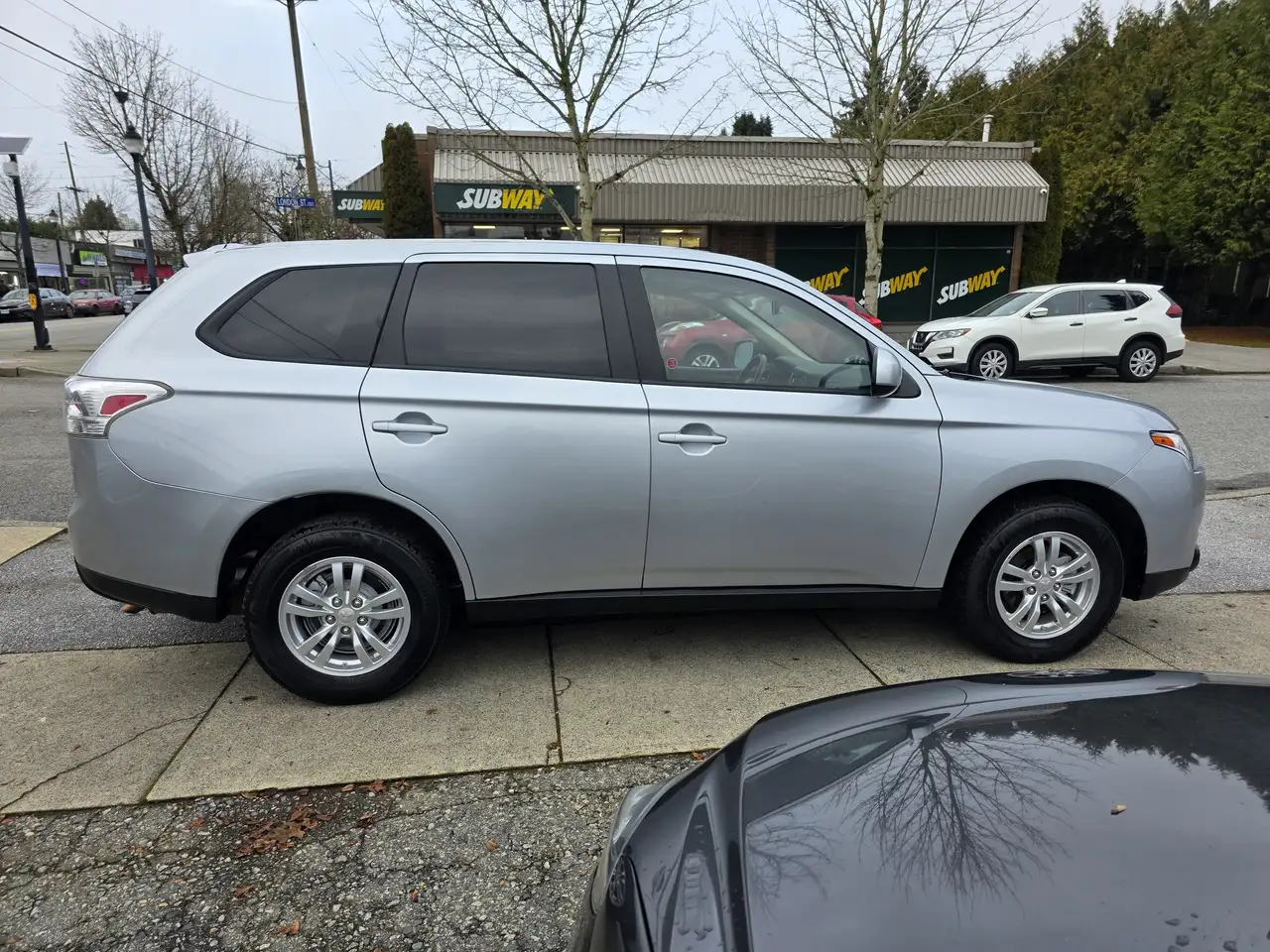Mitsubishi Outlander снимка Mitsubishi Outlander
