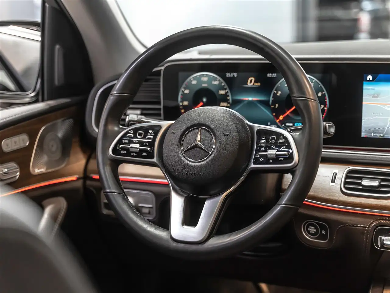 Mercedes-Benz GLS снимка Mercedes-Benz GLS