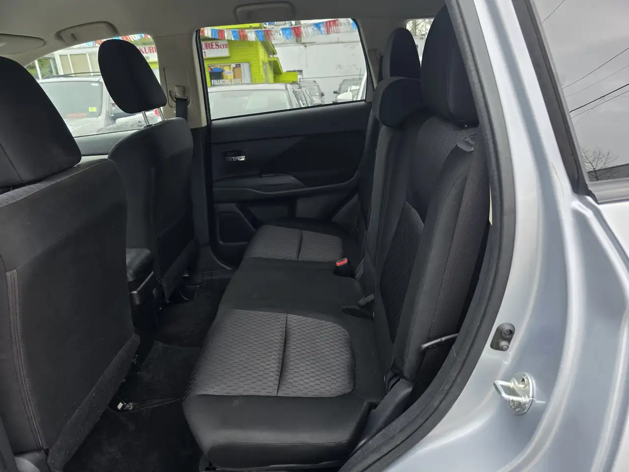 Mitsubishi Outlander снимка Mitsubishi Outlander