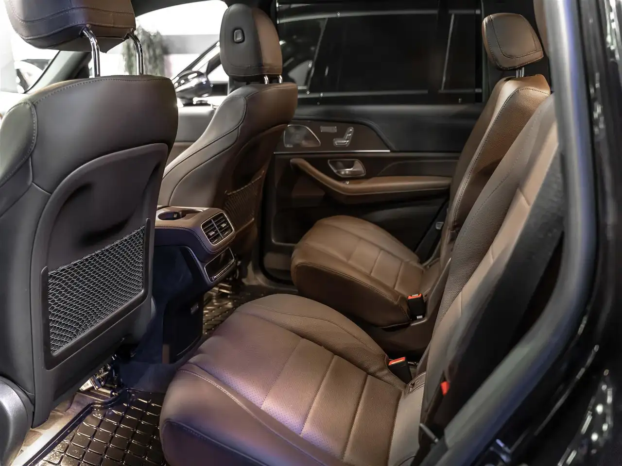 Mercedes-Benz GLS снимка Mercedes-Benz GLS