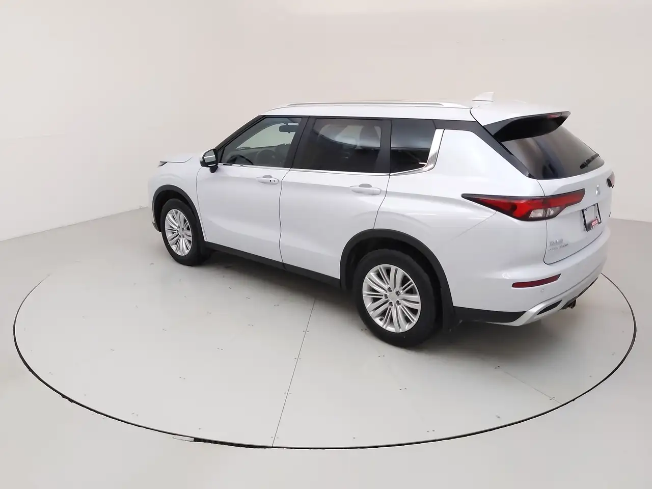 Mitsubishi Outlander photo Mitsubishi Outlander