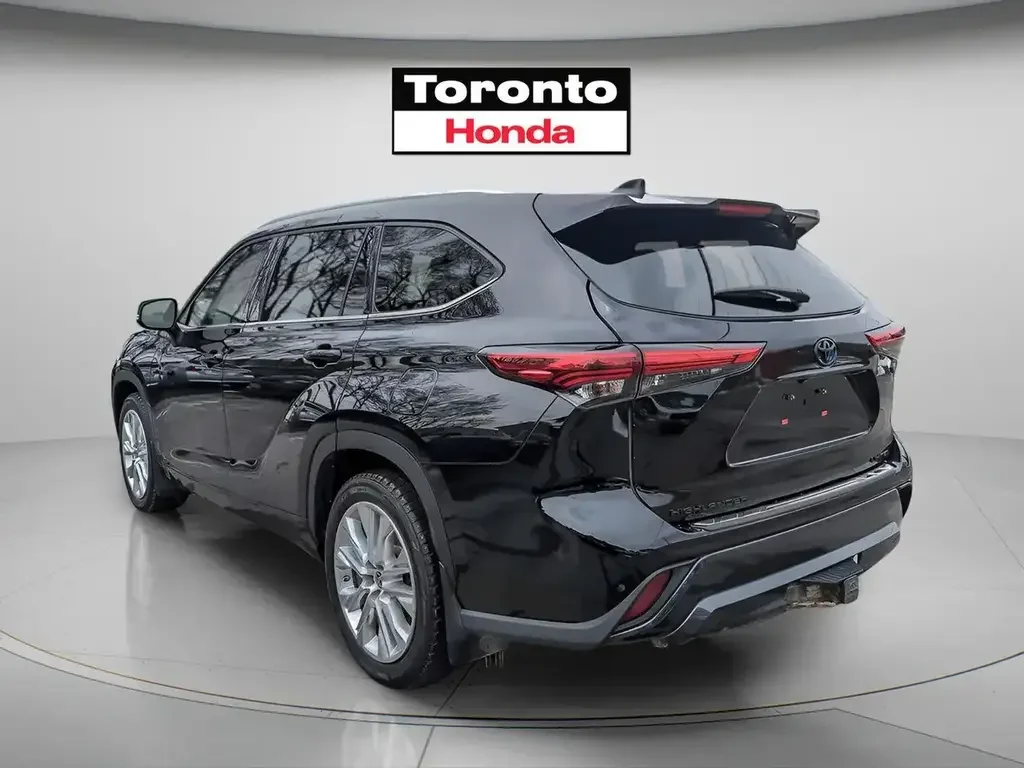 Toyota Highlander снимка Toyota Highlander