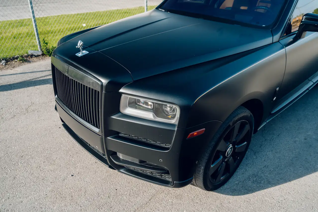 Rolls-Royce Cullinan снимка Rolls-Royce Cullinan