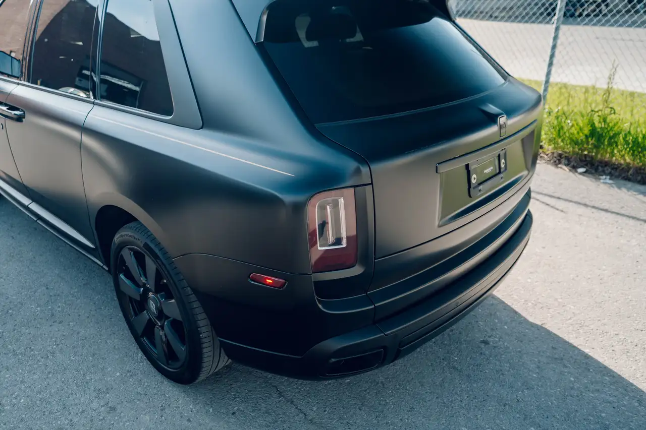 Rolls-Royce Cullinan снимка Rolls-Royce Cullinan