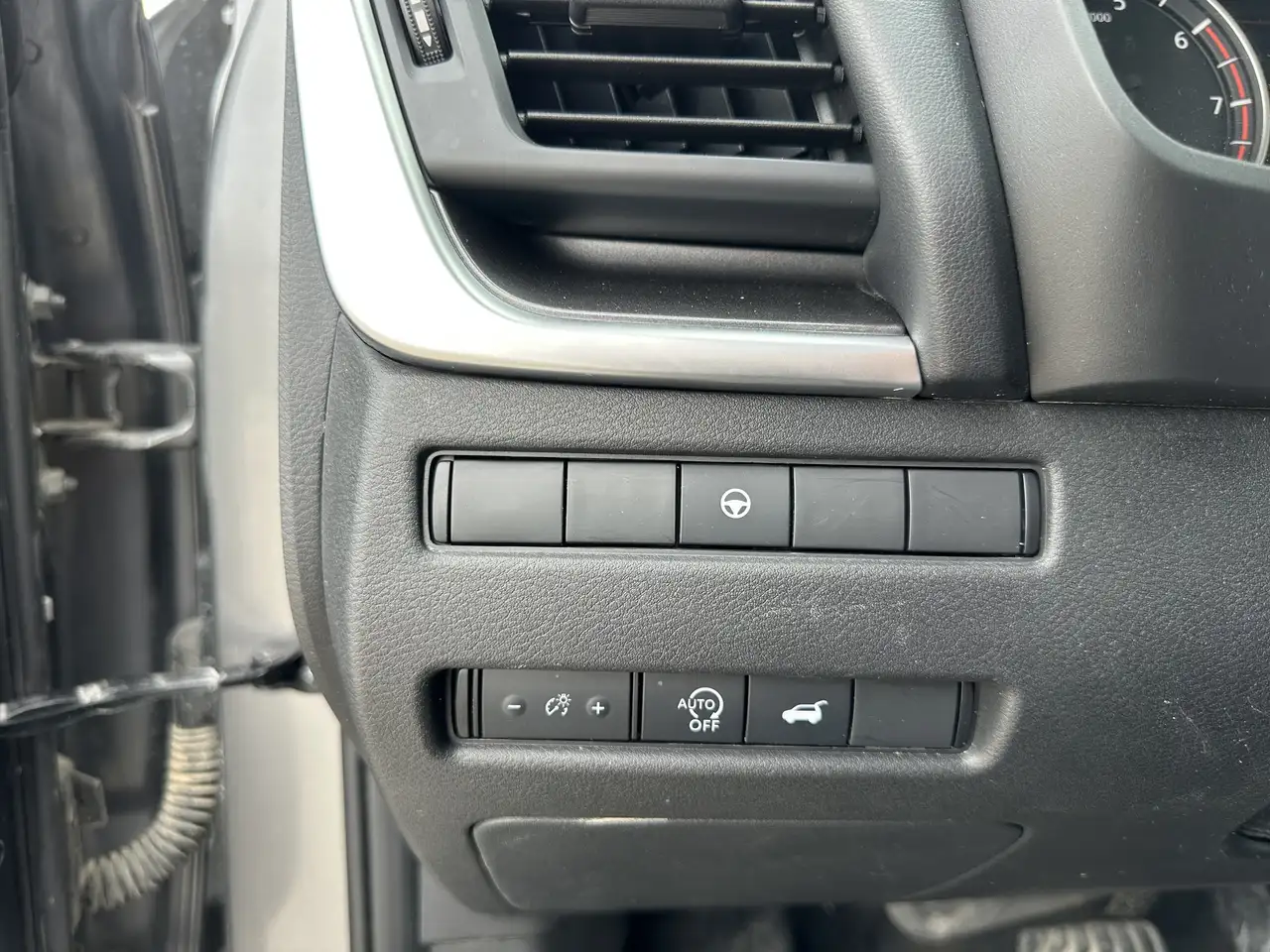 Nissan Rogue photo Nissan Rogue