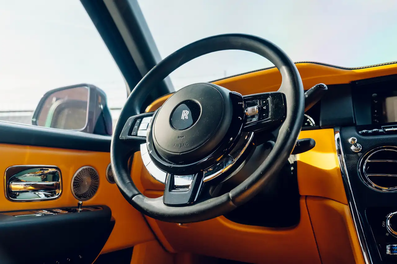 Rolls-Royce Cullinan снимка Rolls-Royce Cullinan