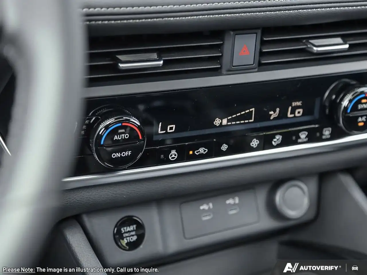 Nissan Rogue fotografie Nissan Rogue