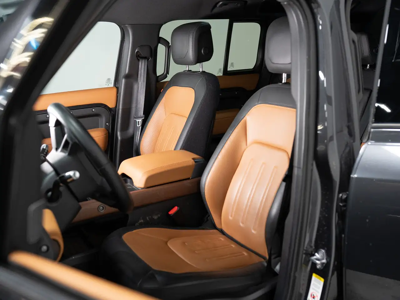 Land Rover Defender photo Land Rover Defender