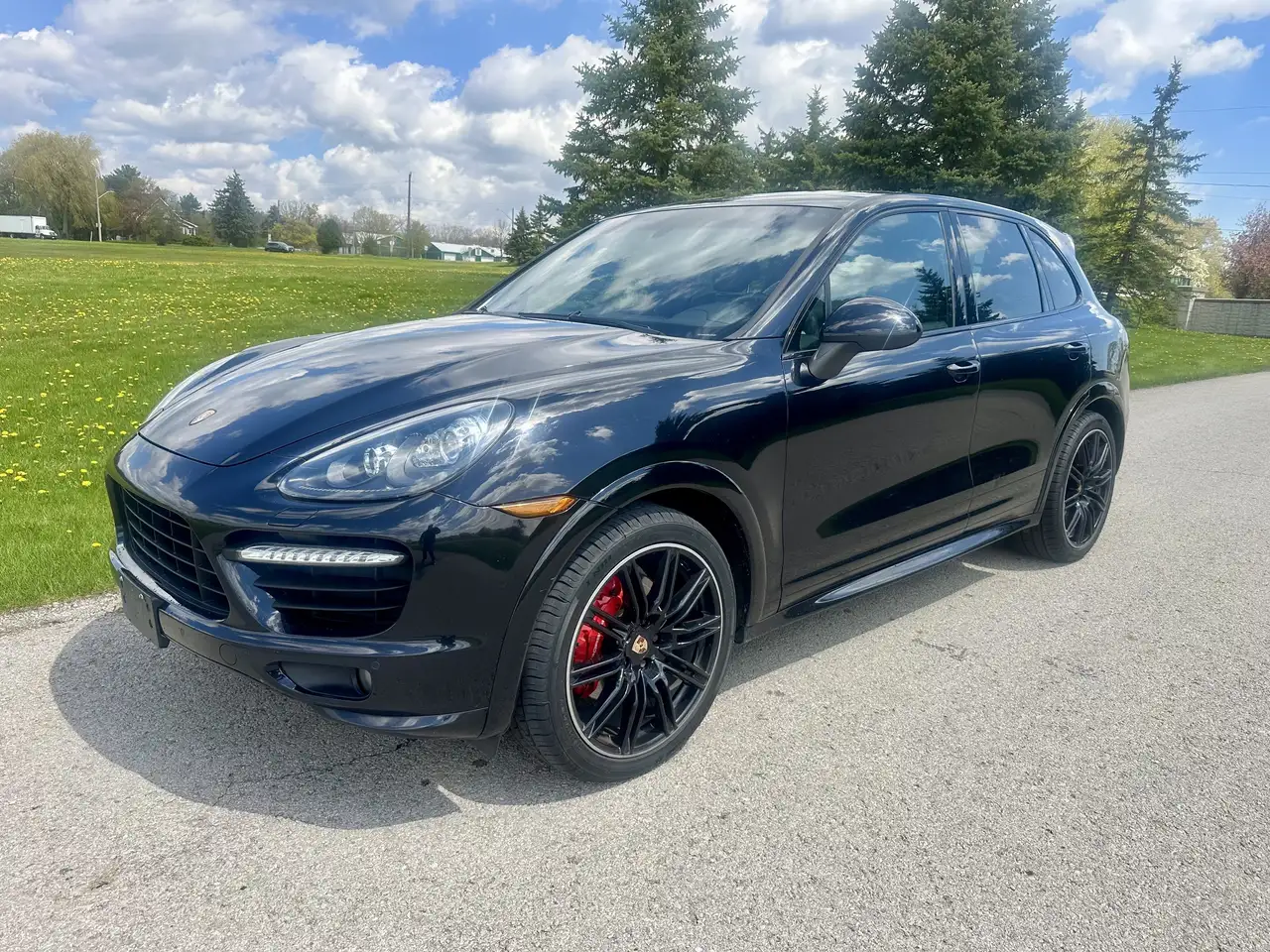 Porsche Cayenne снимка Porsche Cayenne