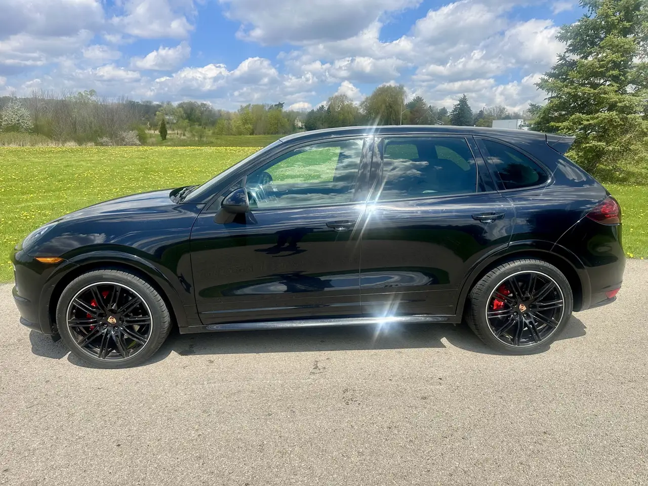 Porsche Cayenne снимка Porsche Cayenne