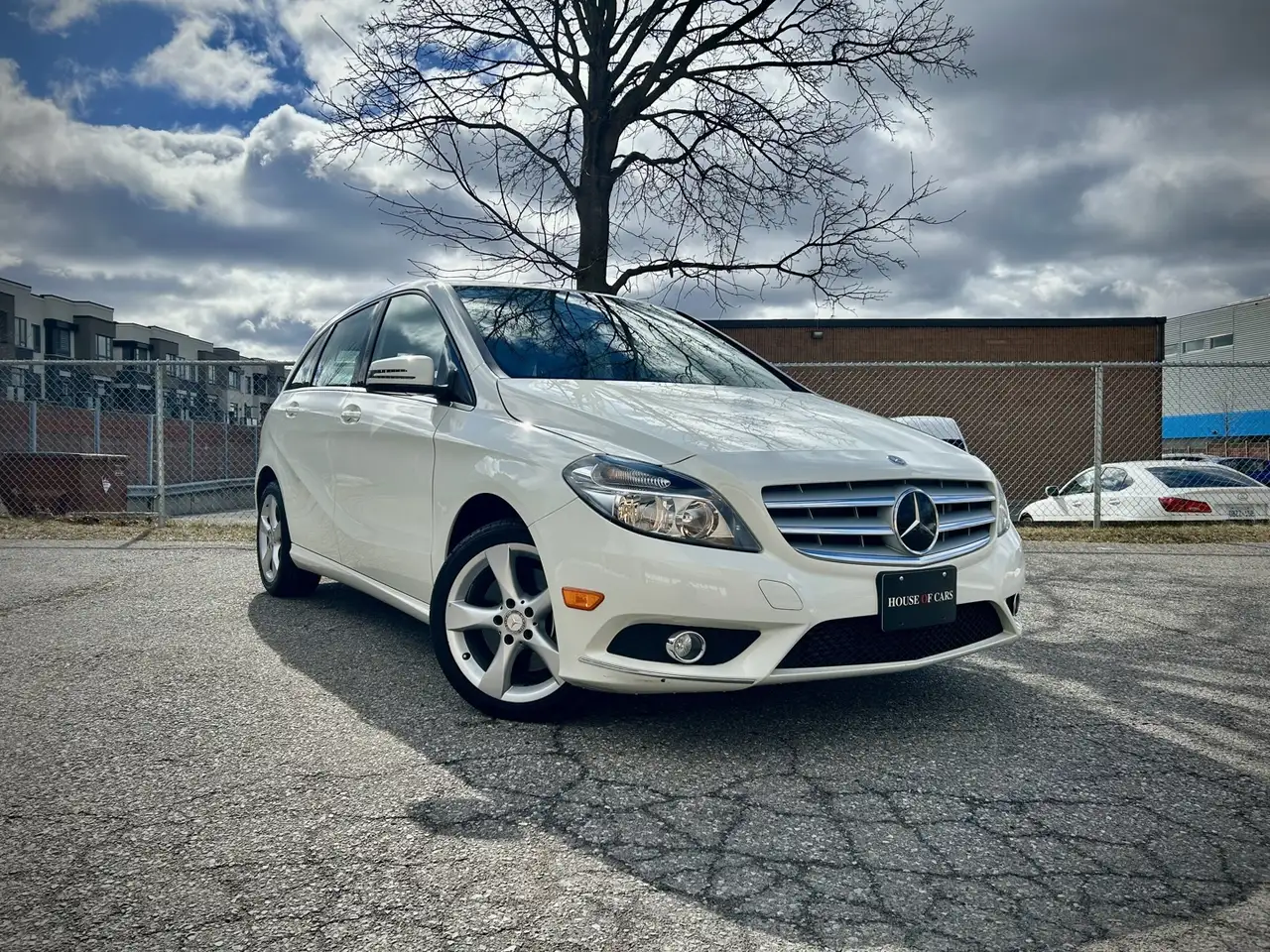 Mercedes-Benz B-Class снимка Mercedes-Benz B-Class
