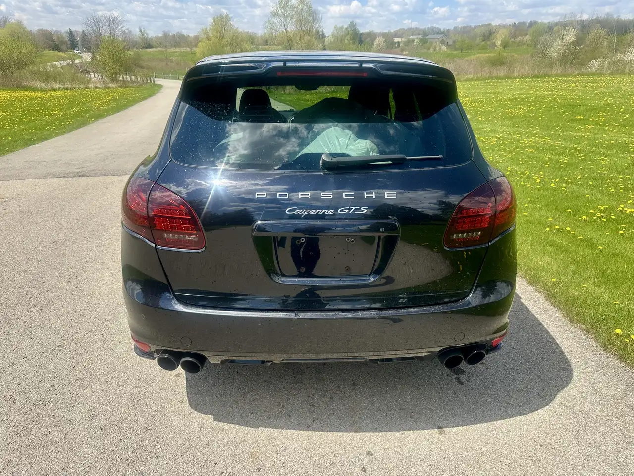 Porsche Cayenne снимка Porsche Cayenne