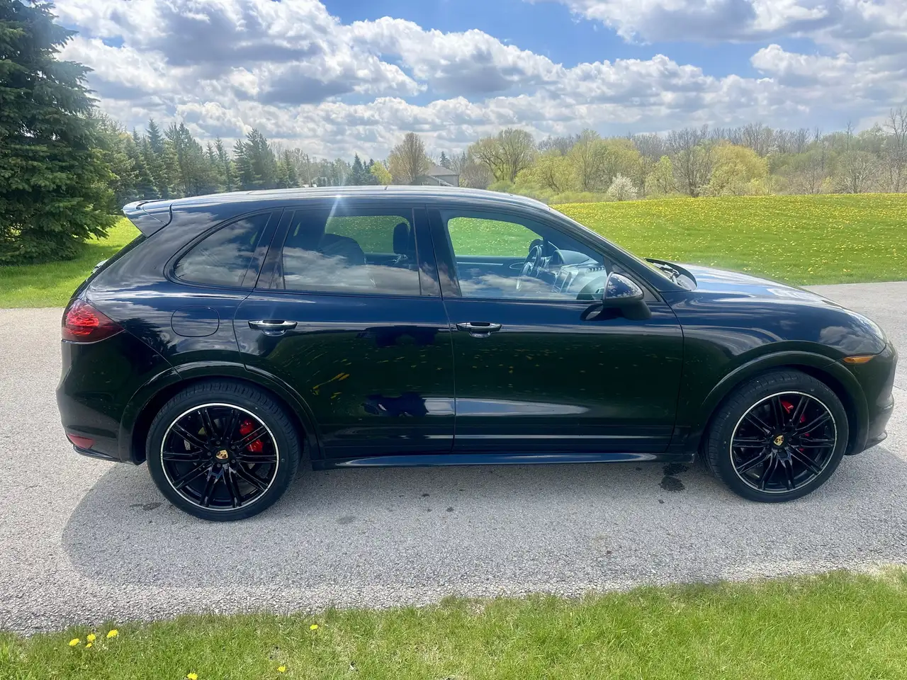 Porsche Cayenne снимка Porsche Cayenne